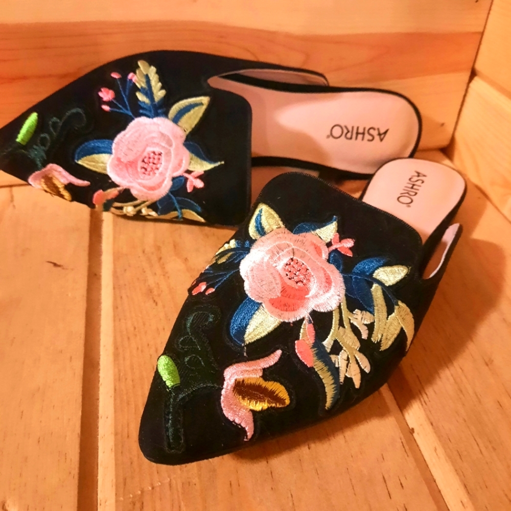 Ashro Slides Size 8.5 Black/Multi